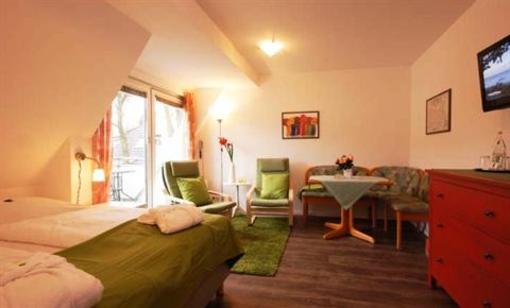 фото отеля Hotel Hof Krahenberg Gromitz