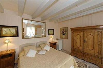 фото отеля Hotel & Spa La Baronnie - Domaine du Bien-Etre