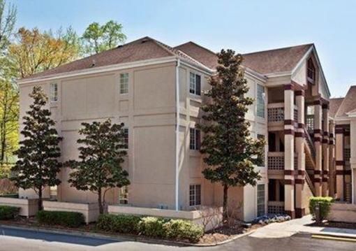 фото отеля Quality Suites Buckhead