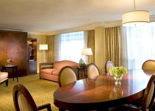 фото отеля Dallas Addison Marriott Quorum By the Galleria