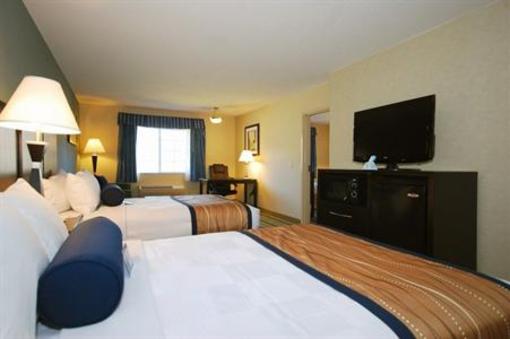 фото отеля Best Western Berkshire Hills Inn and Suites