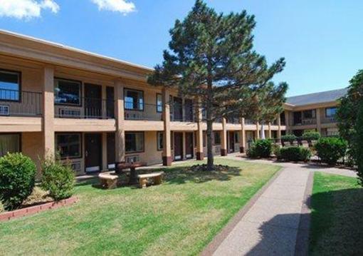 фото отеля Quality Inn Southwest Oklahoma City