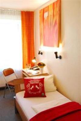 фото отеля Hotel Alt Deutz City-Messe-Arena