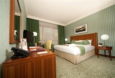 фото отеля City Seasons Al Hamra Hotel Abu Dhabi