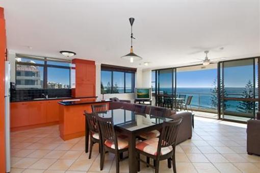фото отеля Northwind Beachfront Holiday Apartments