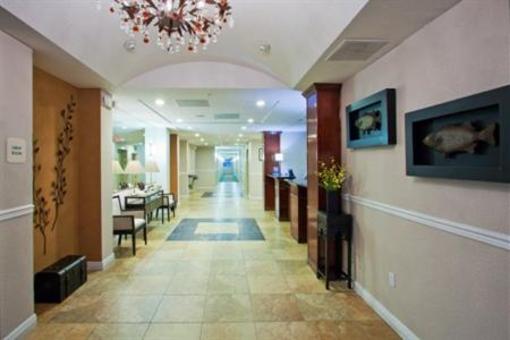 фото отеля Holiday Inn Express Hotel & Suites MetroCentre