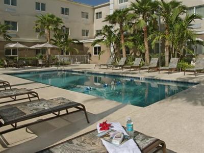 фото отеля Holiday Inn Express Hotel & Suites MetroCentre