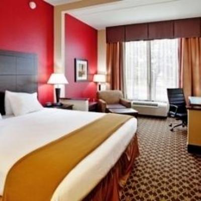 фото отеля Holiday Inn Express & Suites Columbia Downtown