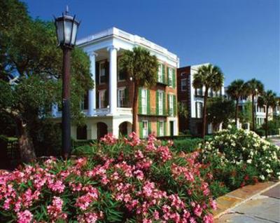 фото отеля Holiday Inn Charleston Riverview