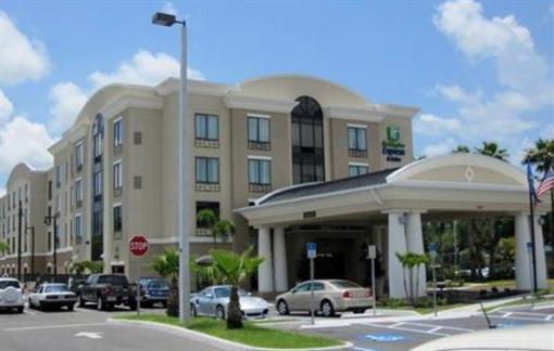 фото отеля Holiday Inn Express & Suites Tampa USF-Busch Gardens