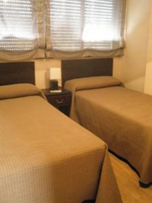 фото отеля Apartamentos Salvia 4 Madrid