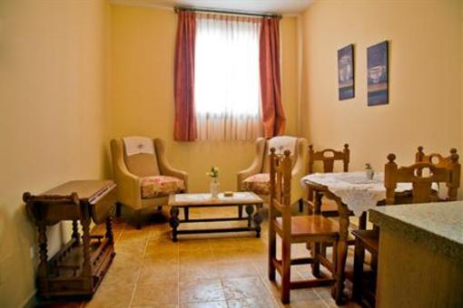 фото отеля Apartamentos Turisticos Casa de La Borrega Estepona