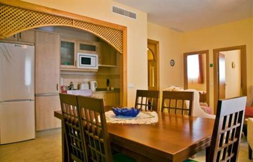 фото отеля Apartamentos Turisticos Casa de La Borrega Estepona