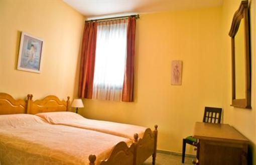 фото отеля Apartamentos Turisticos Casa de La Borrega Estepona