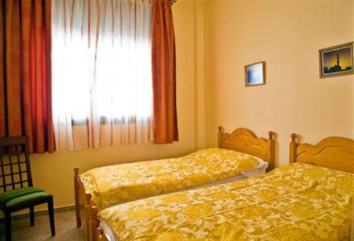 фото отеля Apartamentos Turisticos Casa de La Borrega Estepona