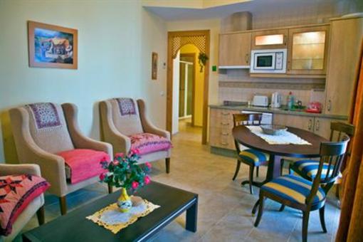 фото отеля Apartamentos Turisticos Casa de La Borrega Estepona