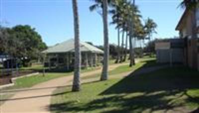 фото отеля Koola Beach Apartments Bargara