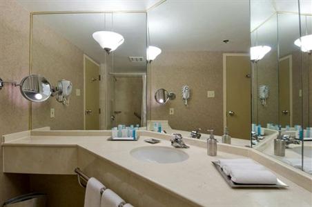 фото отеля Hilton Montreal/Laval