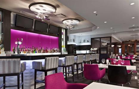 фото отеля Hilton Montreal/Laval