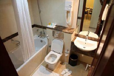 фото отеля Legacy Hotel Apartments