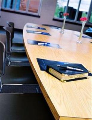 фото отеля Niagara Residence & Conference Centre - Welland