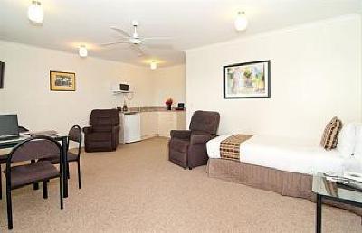 фото отеля BEST WESTERN BKs Pioneer Motor Lodge