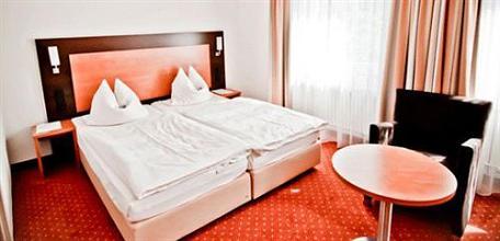 фото отеля Parkhotel Kolpinghaus
