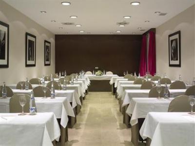фото отеля NH Plaza Mayor Hotel Leon