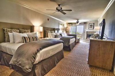 фото отеля Pelican Inn & Suites