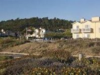 Pelican Inn & Suites