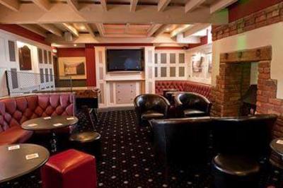 фото отеля The Barns Hotel Bedford