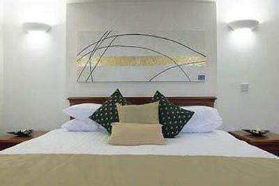 фото отеля The Barns Hotel Bedford