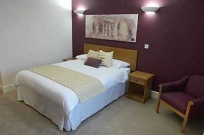 фото отеля The Barns Hotel Bedford