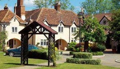 фото отеля The Barns Hotel Bedford