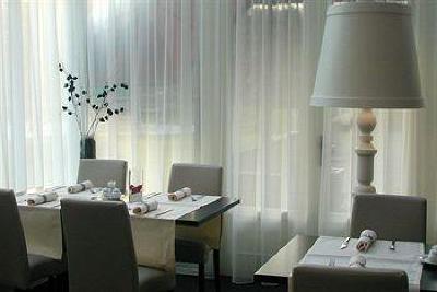 фото отеля Aldhem Hotel