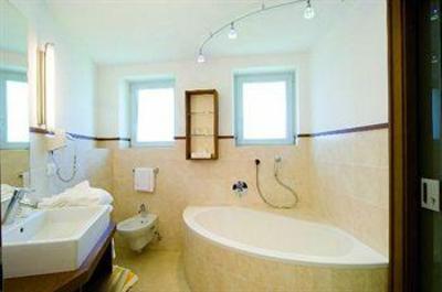 фото отеля Hilburger Hotel Schenna