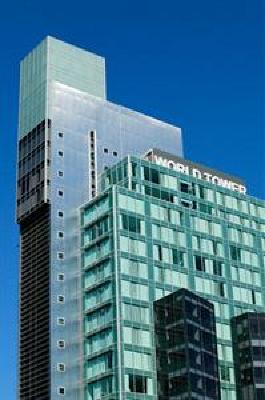 фото отеля Meriton Serviced Apartments World Tower