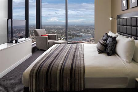 фото отеля Meriton Serviced Apartments World Tower