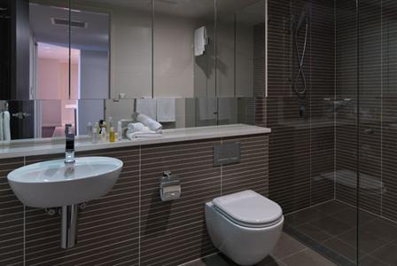 фото отеля Meriton Serviced Apartments World Tower