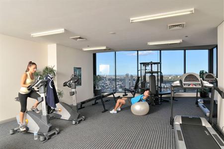 фото отеля Meriton Serviced Apartments World Tower