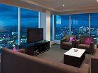 фото отеля Meriton Serviced Apartments World Tower