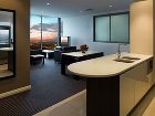 фото отеля Meriton Serviced Apartments World Tower