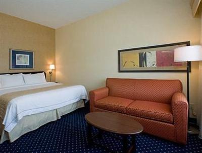 фото отеля Courtyard Fort Wayne