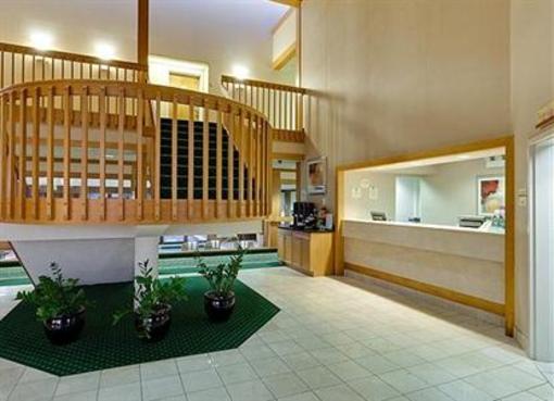 фото отеля Courtyard Fort Wayne