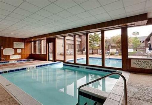 фото отеля Courtyard Fort Wayne