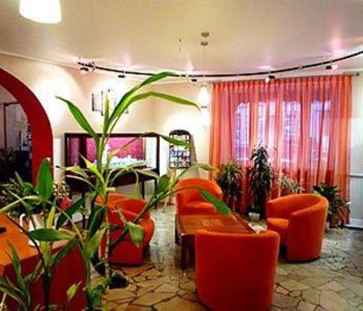 фото отеля Nouvel Hotel Lons-le-Saunier