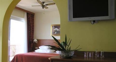 фото отеля Zora Hotel Primosten