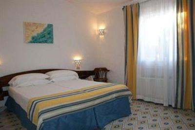фото отеля Tre Botti Hotel Arzachena
