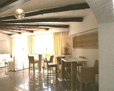фото отеля Tre Botti Hotel Arzachena