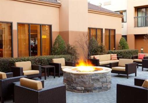 фото отеля Courtyard by Marriott Durham Duke University/Downtown